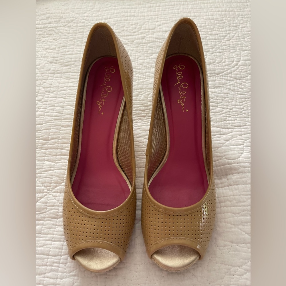 Lily Pulitzer Nude Wedges side 7.5 used like new